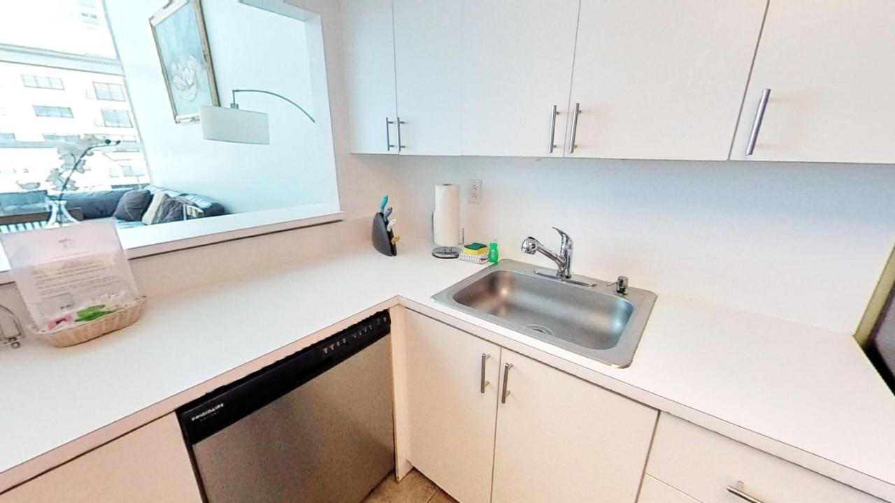 Castle M16 Oceanview Loft With Beach Access, Pool, Tennis And Free Parking! ไมอามีบีช ภายนอก รูปภาพ