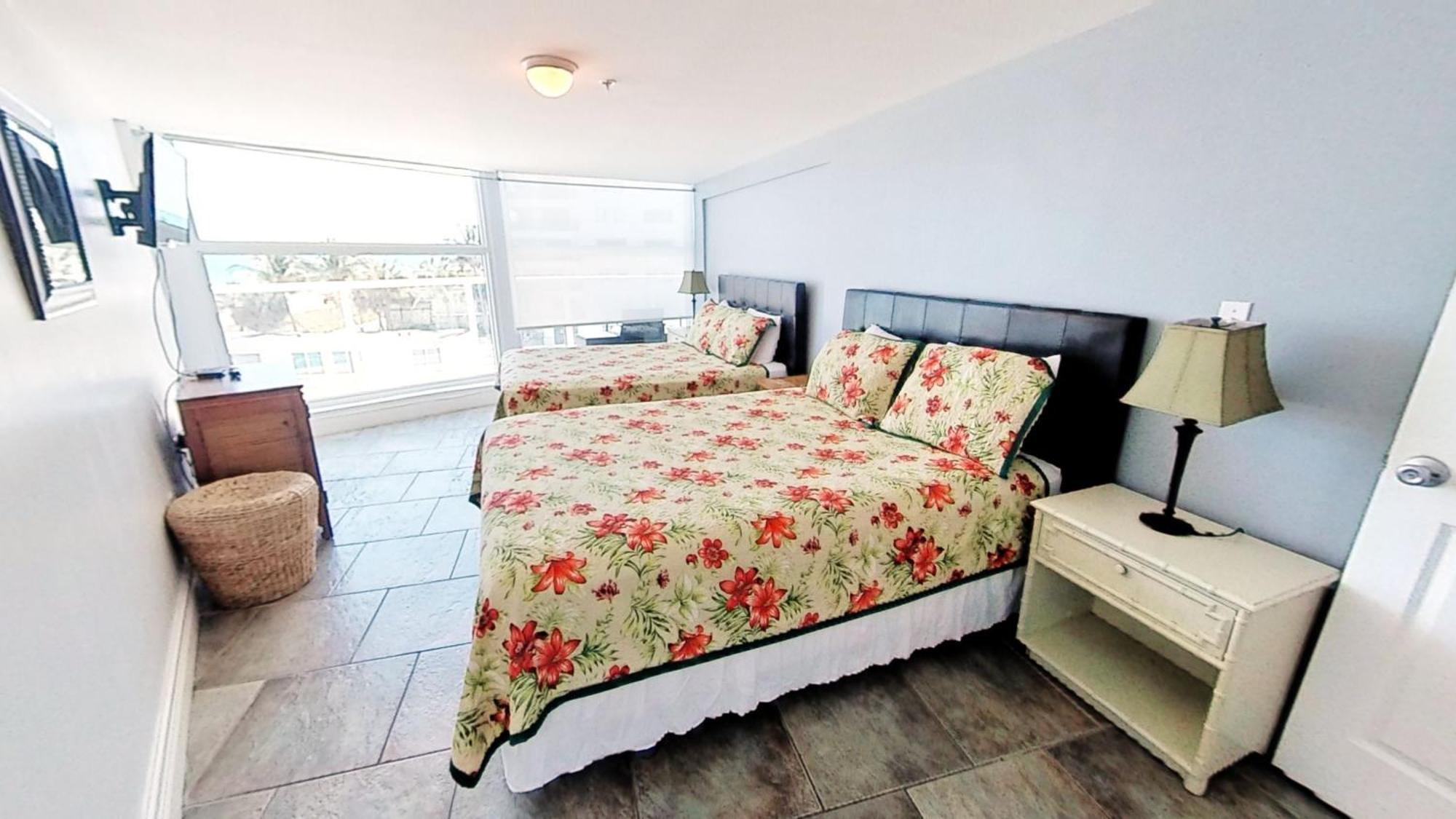 Castle M16 Oceanview Loft With Beach Access, Pool, Tennis And Free Parking! ไมอามีบีช ห้อง รูปภาพ