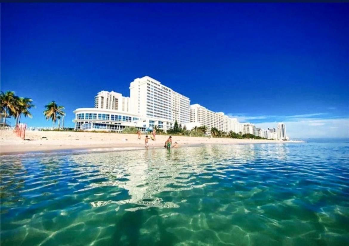 Castle M16 Oceanview Loft With Beach Access, Pool, Tennis And Free Parking! ไมอามีบีช ภายนอก รูปภาพ