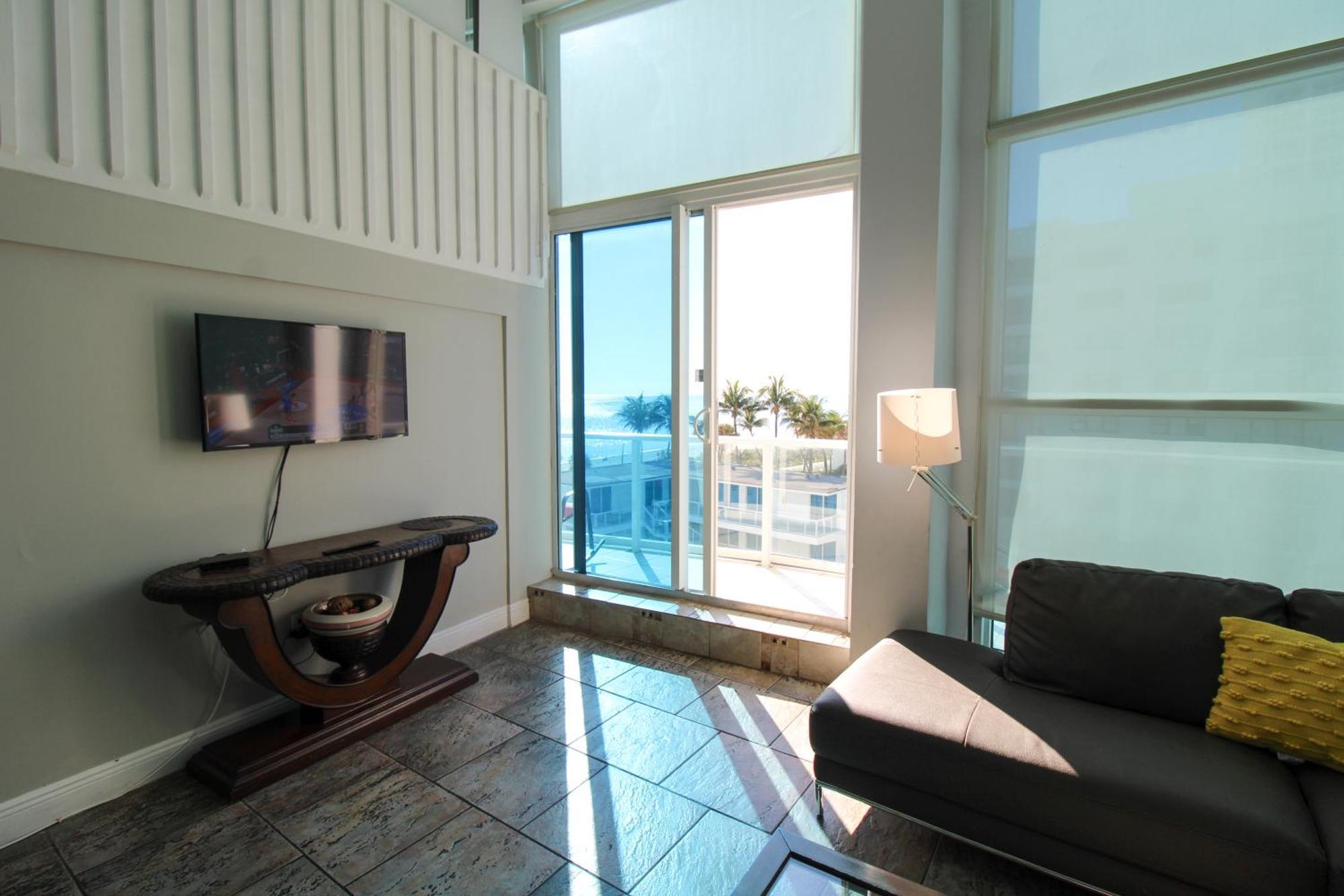 Castle M16 Oceanview Loft With Beach Access, Pool, Tennis And Free Parking! Villa ไมอามีบีช ภายนอก รูปภาพ