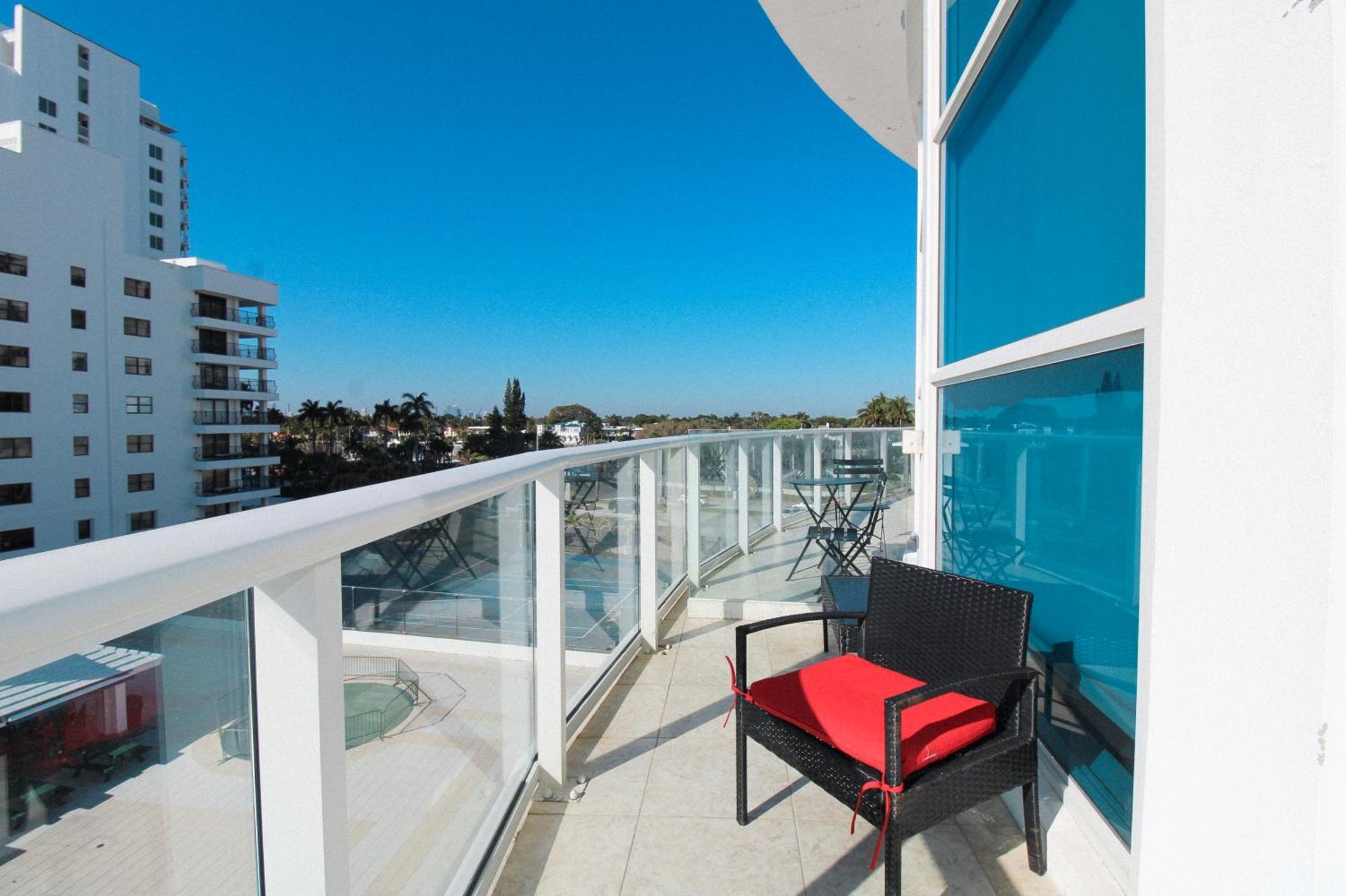 Castle M16 Oceanview Loft With Beach Access, Pool, Tennis And Free Parking! ไมอามีบีช ภายนอก รูปภาพ